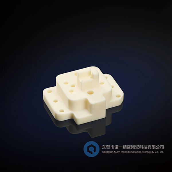 17、氧化铝陶瓷-先进机械设备-陶瓷零件.jpg